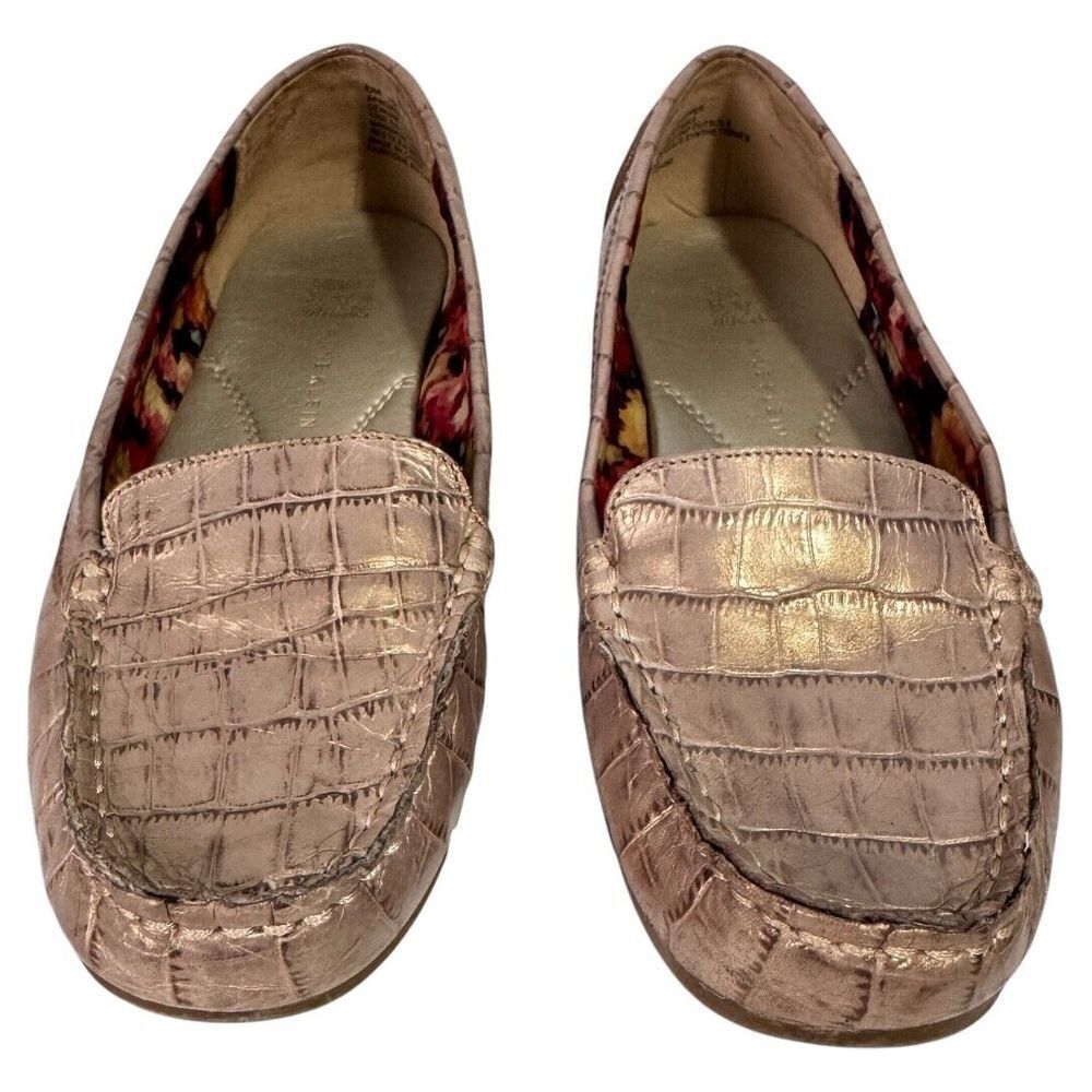 Gorgeous ANNE KLEIN Shiny rose gold CROCODILE Pattern Women Size 6M Loafers